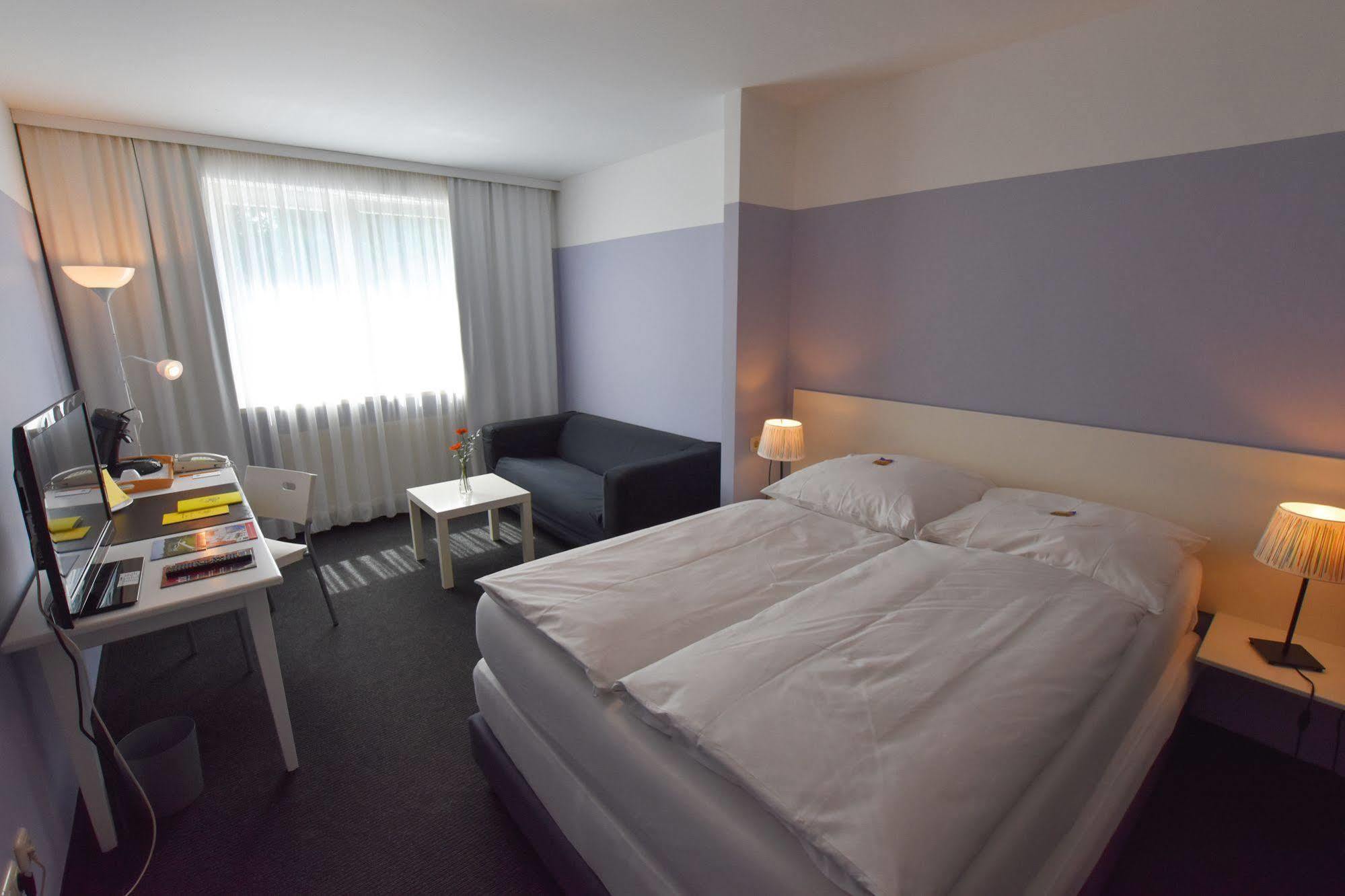 מולהיים אן דר רור Hotel U. + Apartments מראה חיצוני תמונה