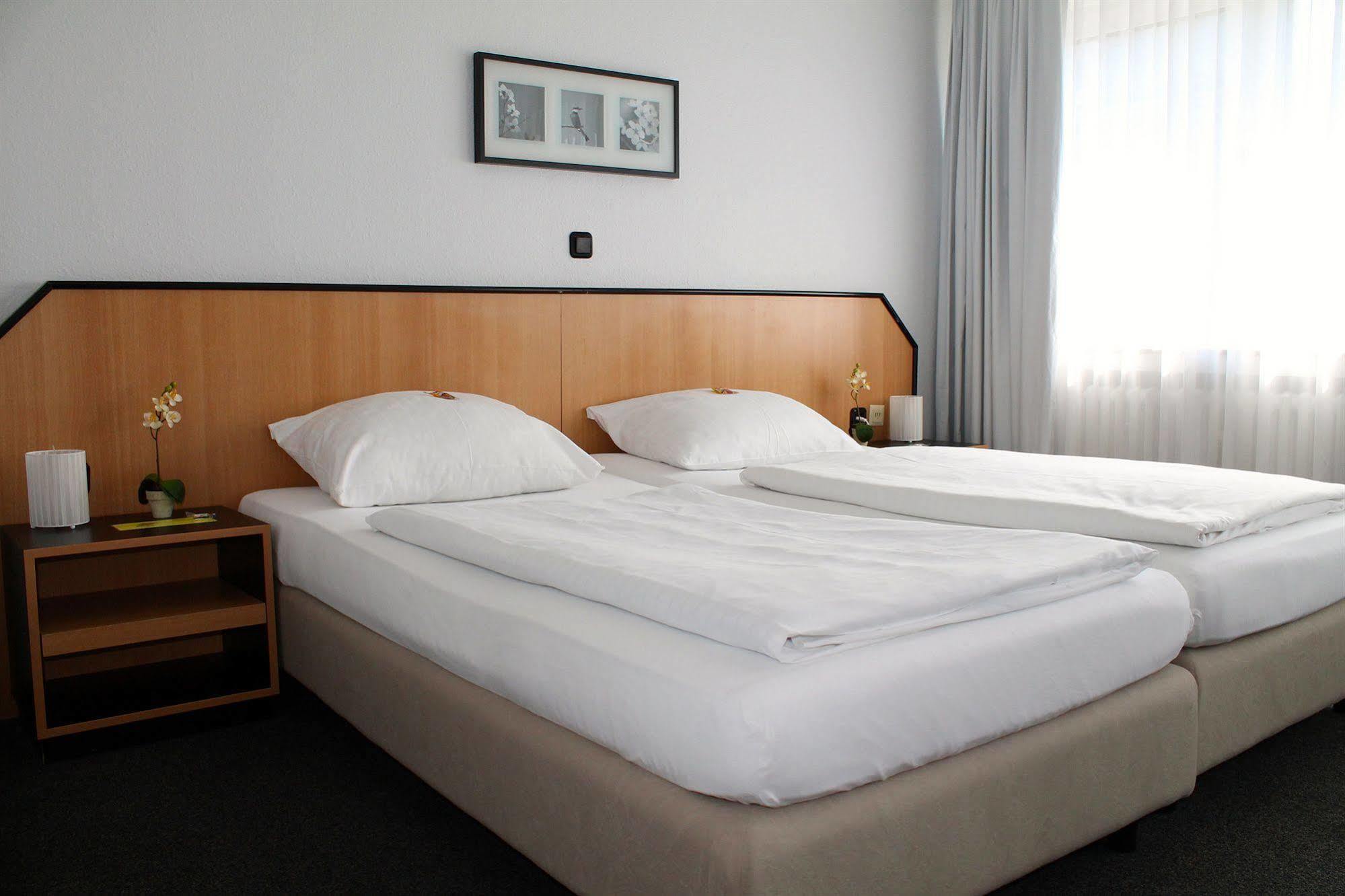 מולהיים אן דר רור Hotel U. + Apartments מראה חיצוני תמונה